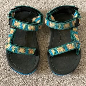 TEVA teal blue Hurricane sandals, Kids' 8.